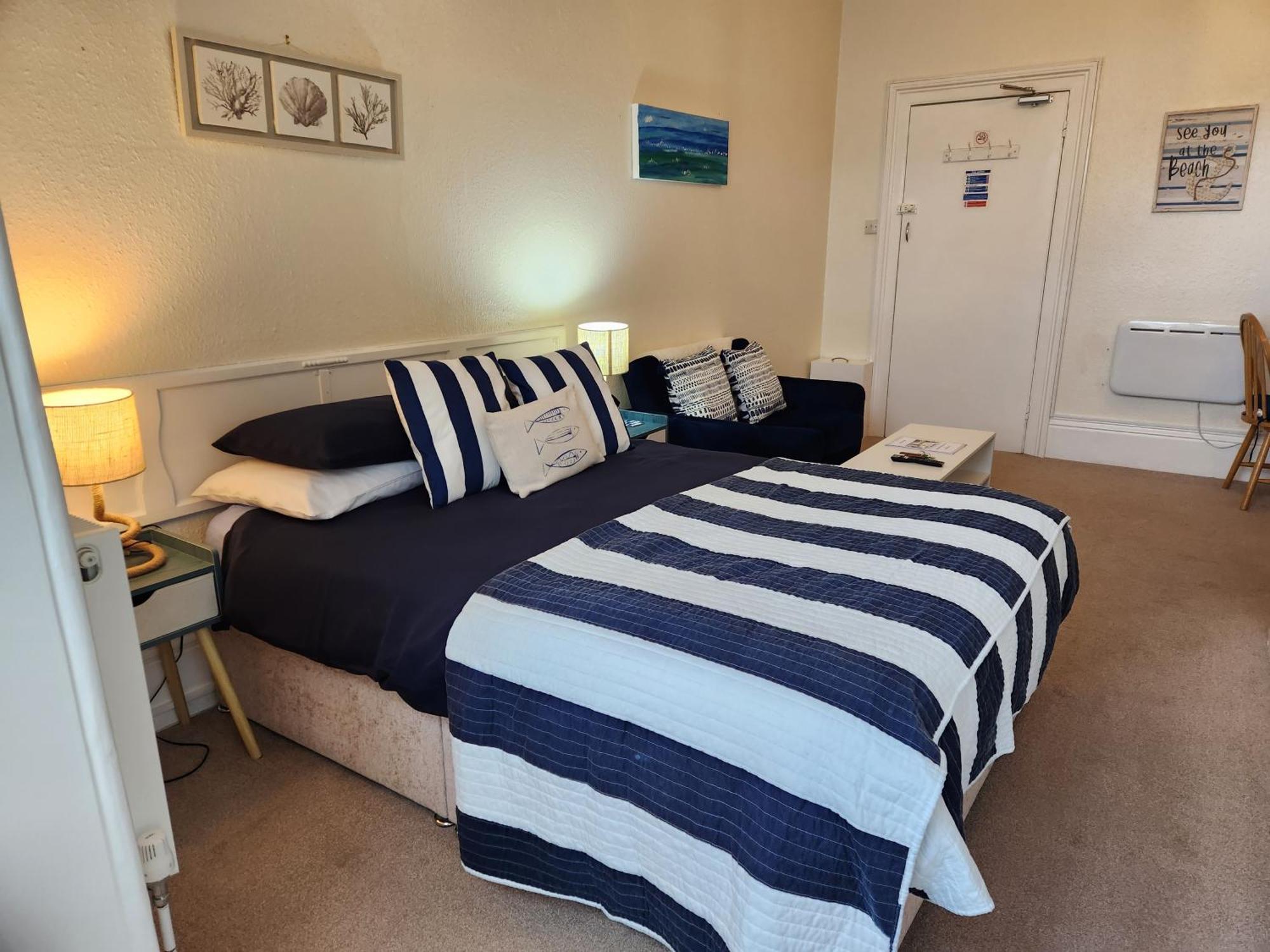 Rose Court Holiday Apartments Torquay Exterior photo