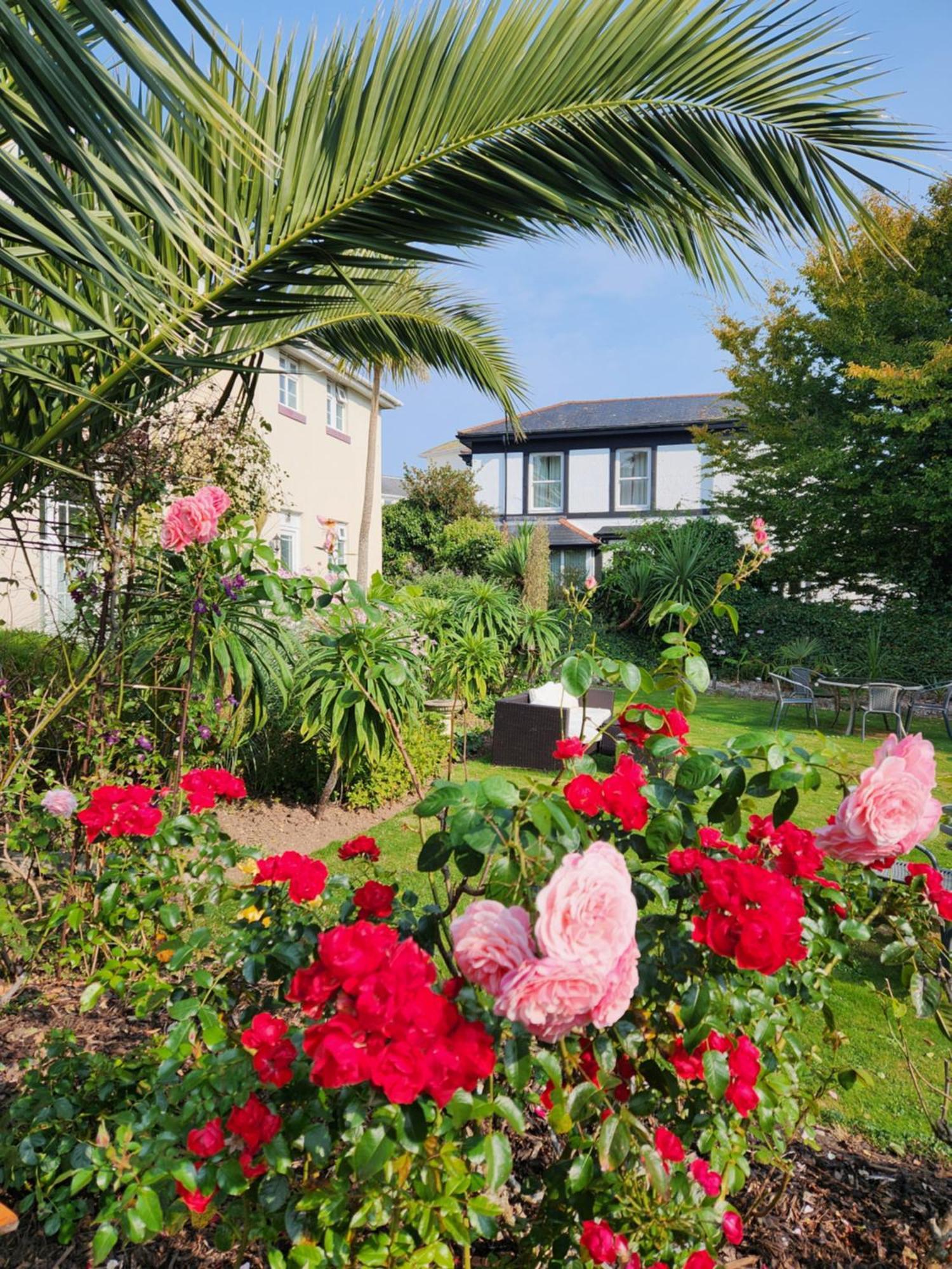 Rose Court Holiday Apartments Torquay Exterior photo